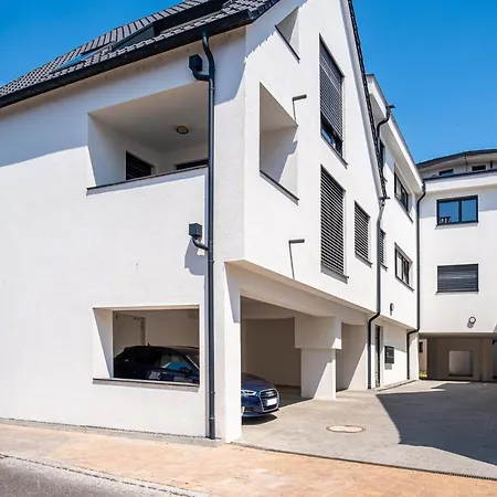 Apartament Keep Business H66-2 Nahe Audi & Schwarz Gruppe Mit Balkon, Netflix & Parkplatz *