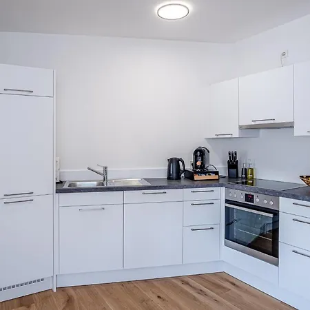 Apartment Keep Business H66-2 Nahe Audi & Schwarz Gruppe Mit Balkon, Netflix & Parkplatz