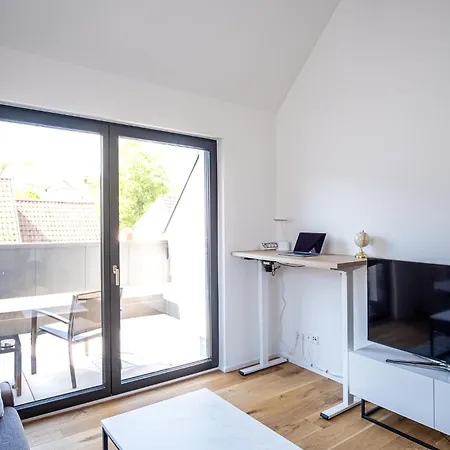 Apartment Keep Business H66-2 Nahe Audi & Schwarz Gruppe Mit Balkon, Netflix & Parkplatz *